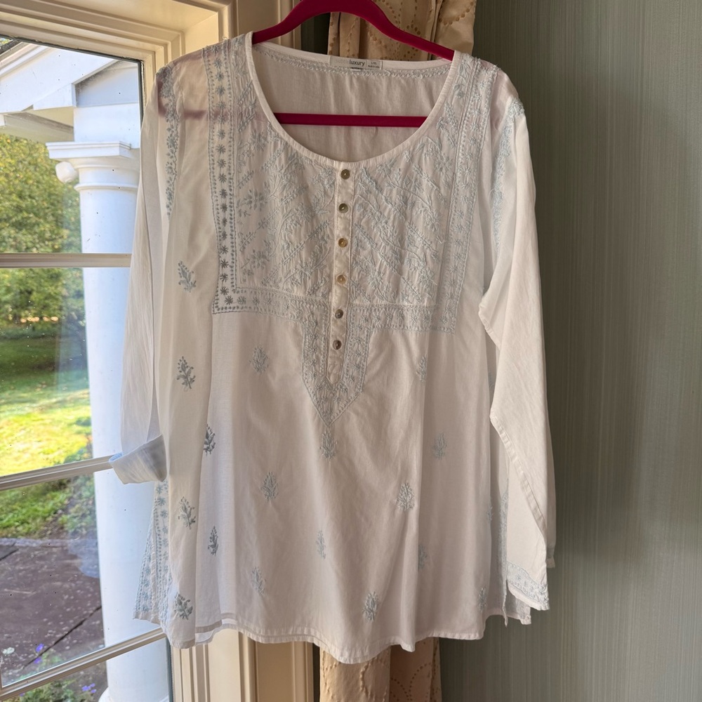 Sundance Lightweight White Tunic with Blue Bohemian Embroidered Pattern